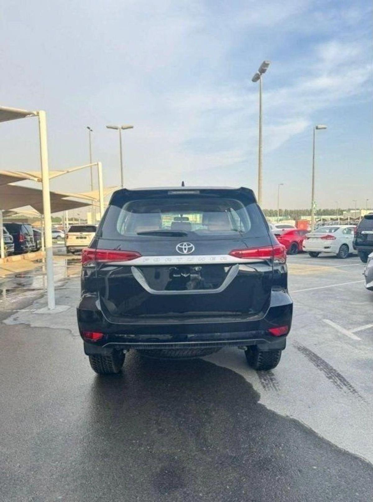 Toyota Fortuner GX1 2.4L-2-2