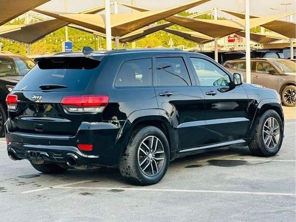 Jeep Grand Cherokee Limited 5.7L (350 HP)