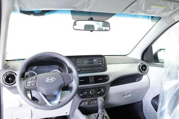 HYUNDAI GRAND i10 MODEL 2026 GCC SPECS