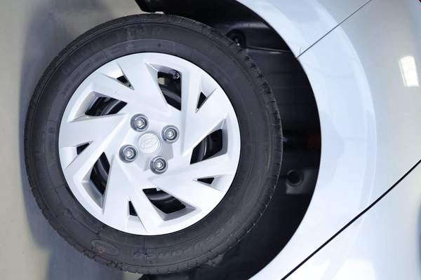 HYUNDAI GRAND i10 MODEL 2026 GCC SPECS