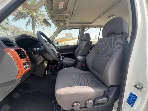 Nissan Patrol Safari Safari 4.8L M/T