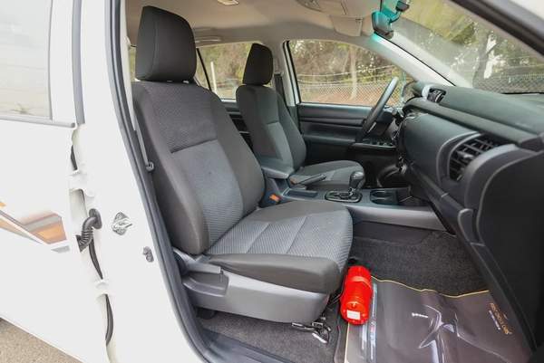 Hilux | Double Cabin 4x2 | Automatic | GCC Specs | Ref#T51049