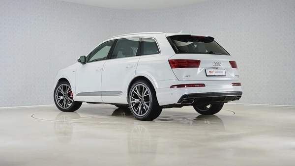 Special Offer | AED 3,207 PM | Low KM, Up to 3 Years Warranty Service | Q7 TFSI Quattro S Line