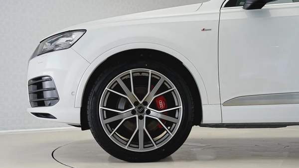 Special Offer | AED 3,207 PM | Low KM, Up to 3 Years Warranty Service | Q7 TFSI Quattro S Line