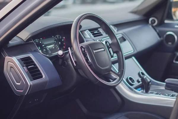 Range rover sport supercharged 2019