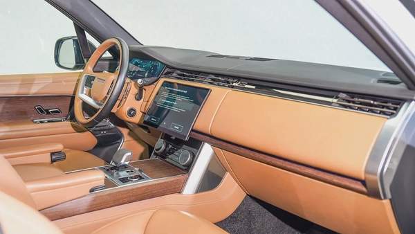 Special Offer | AED 7,170 PM | Special Color, 23in Wheels | P530 HSE Long