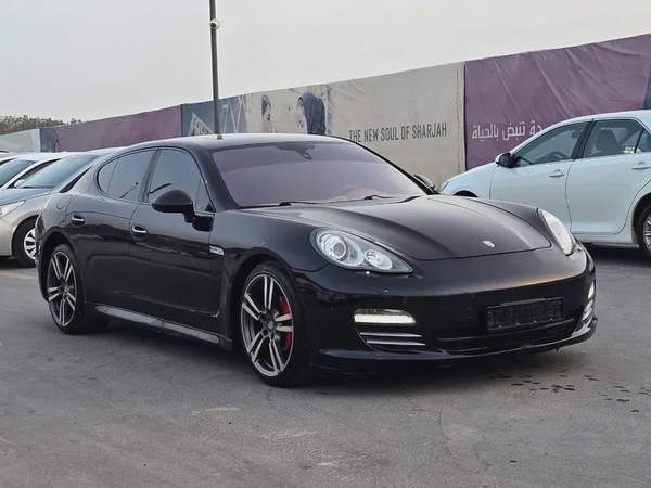 بورشه باناميرا 2012 مواصفات خايجية بحالة جيدة