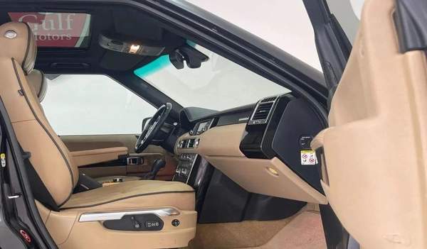 Land Rover Range Rover VOUGE SUPER CHARGED V8 5L-8CYL - NO ACCIDENT