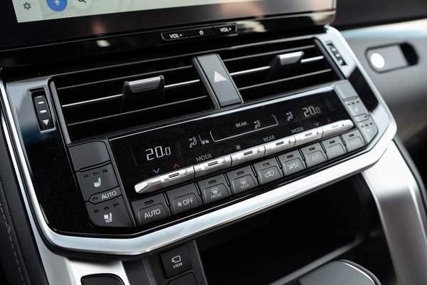 Toyota Land Cruiser VXR