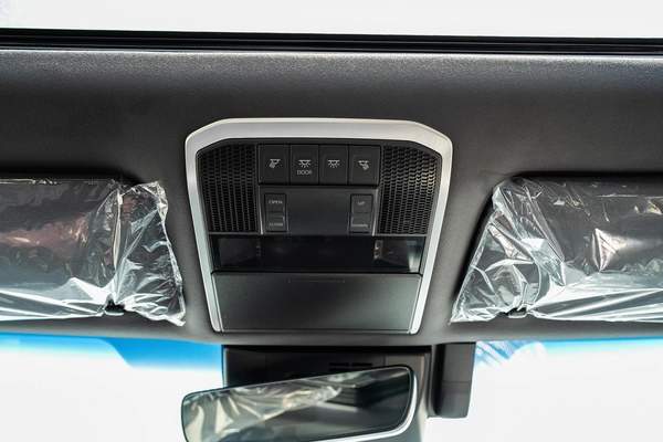 Toyota Land Cruiser VXR