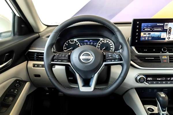 Nissan Altima SV