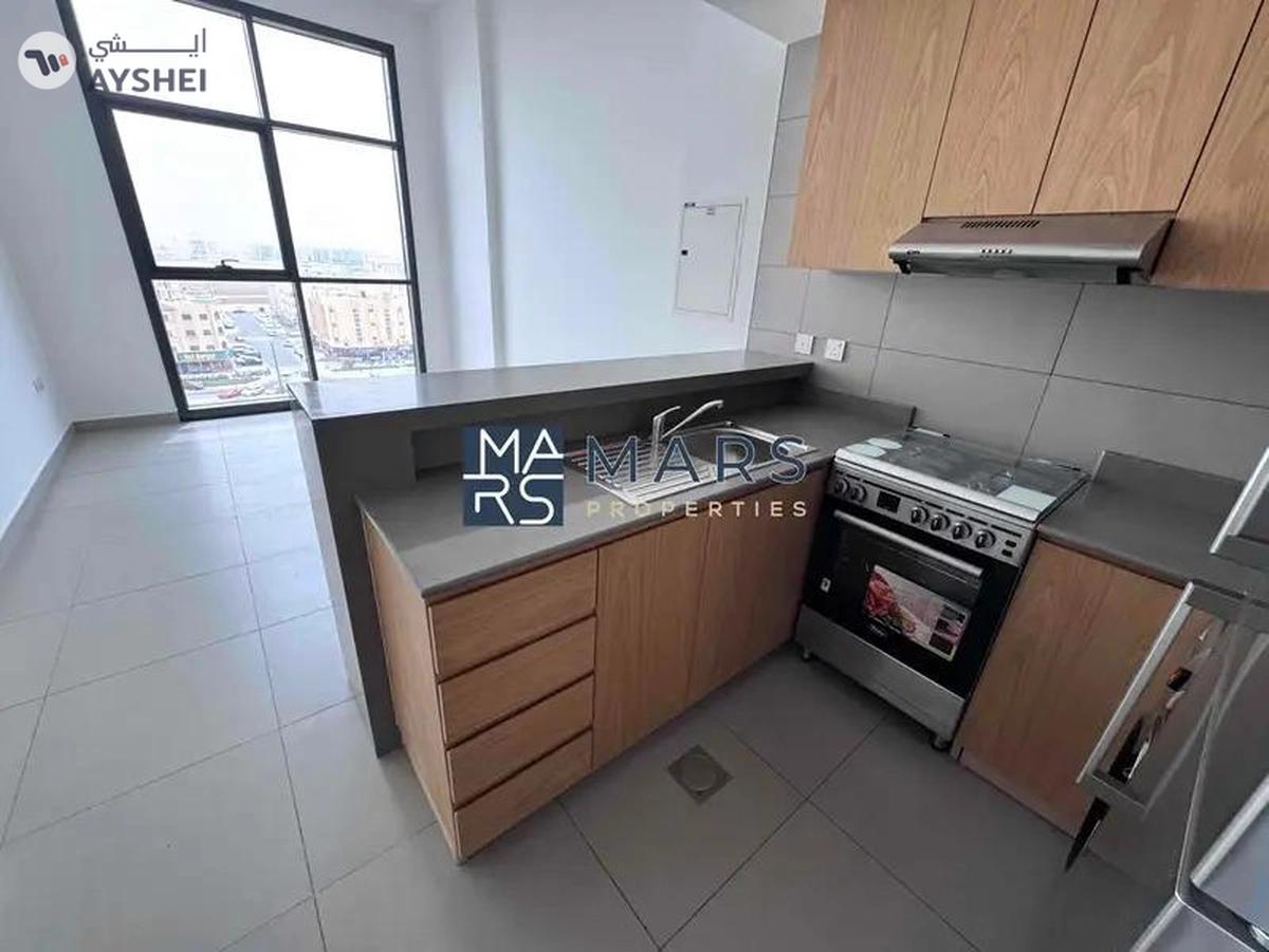 Spacious one bedroom apartment with kitchen appliances and all facilities available in Al Mamsha-9-9