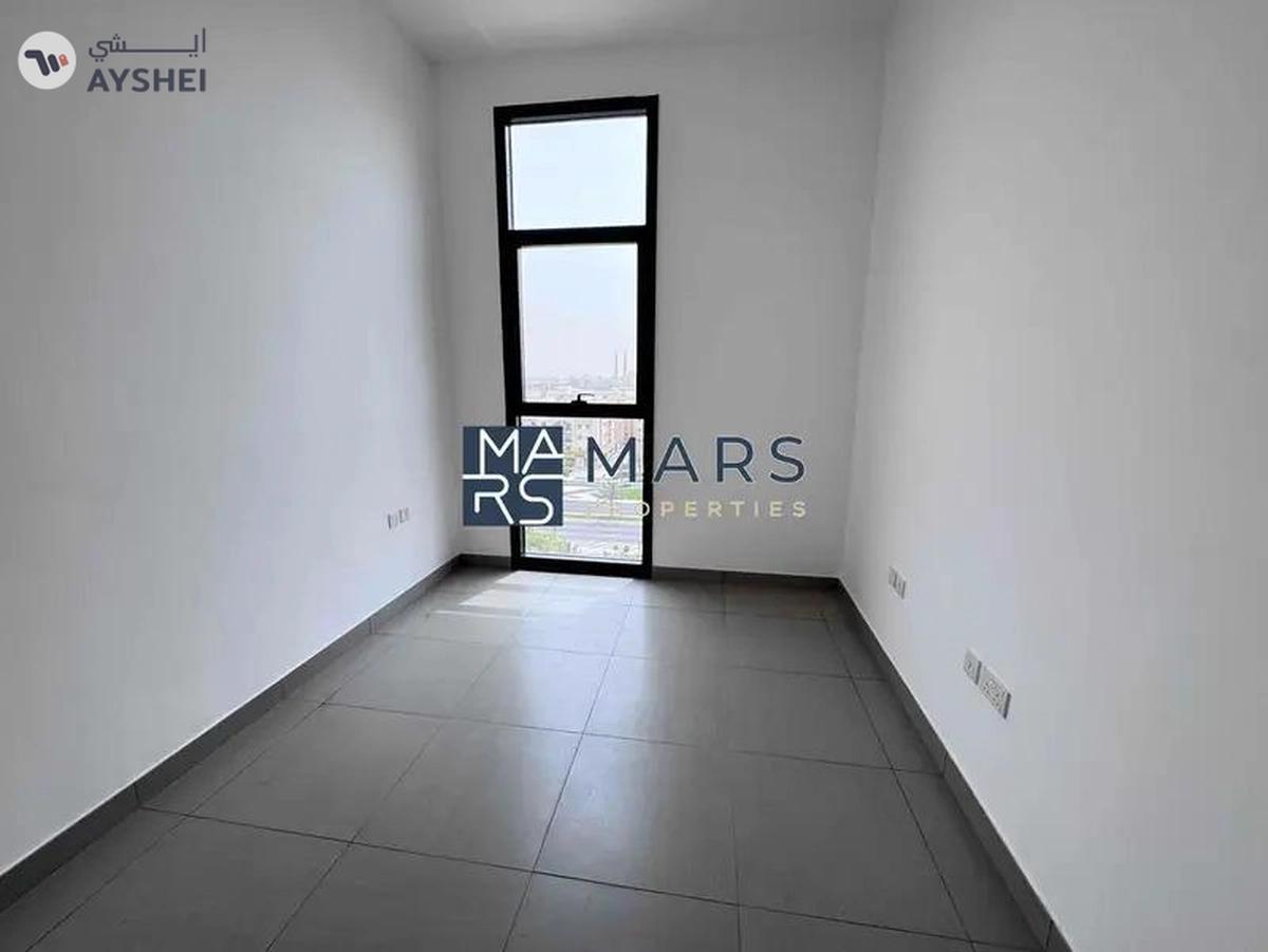 Spacious one bedroom apartment with kitchen appliances and all facilities available in Al Mamsha-4-4