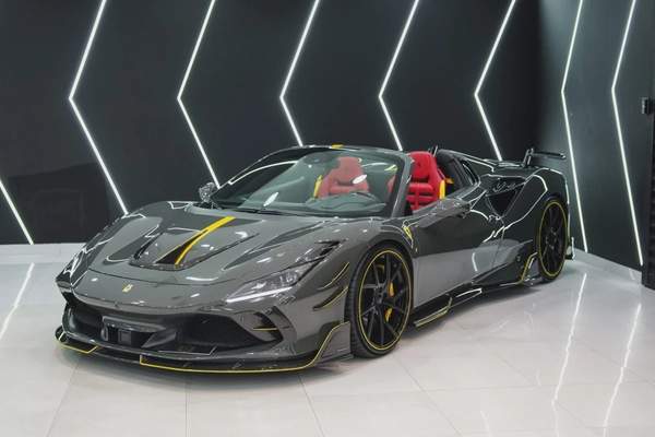 Ferrari F8 Spider Mansory