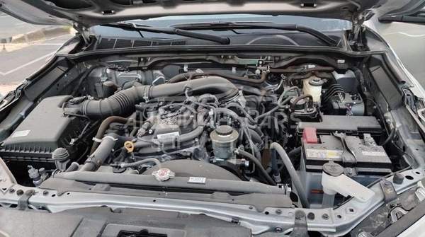 Toyota Fortuner 2.7 v4 petrol 2023