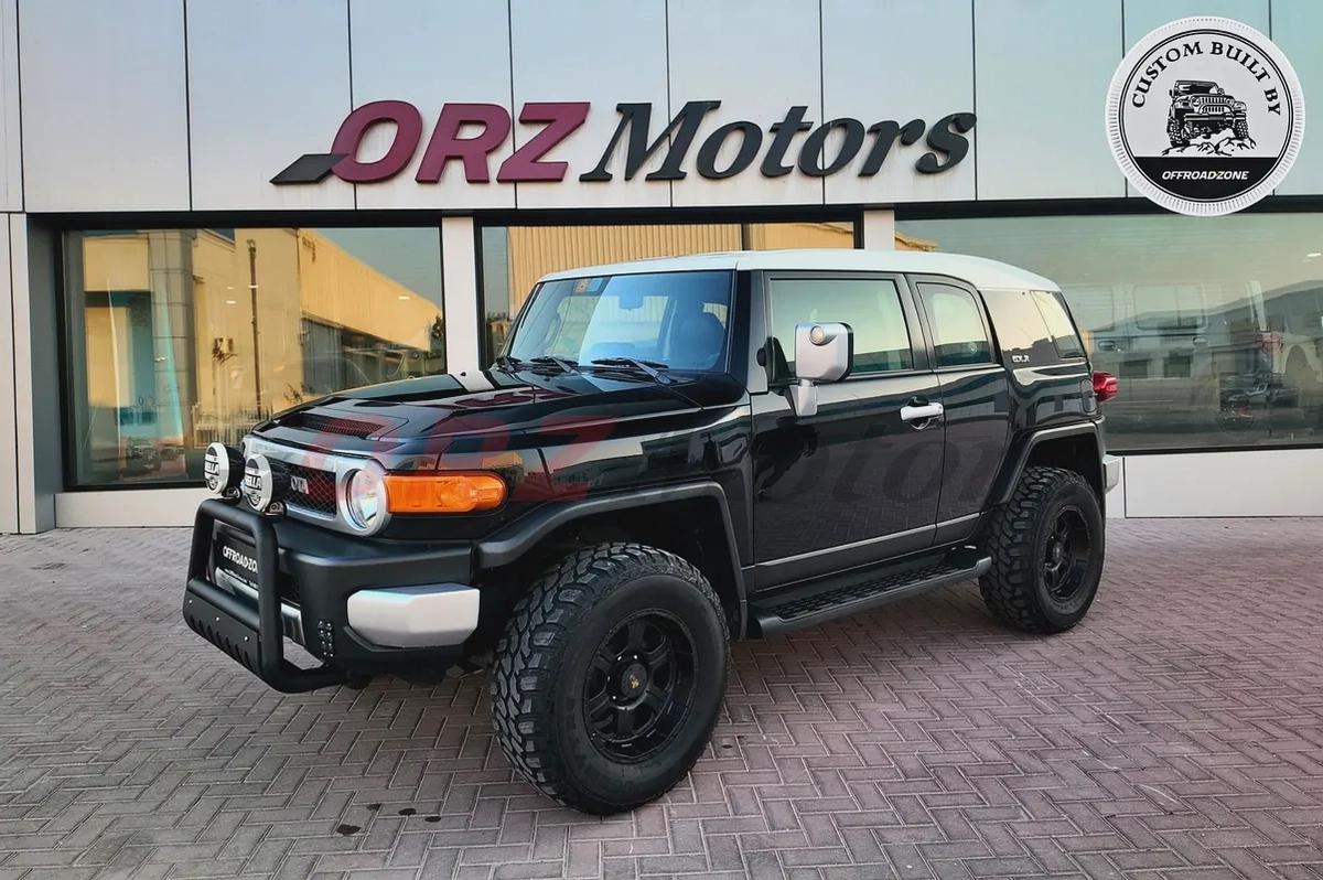 2016 TOYOTA FJ CRUISER GXR - WHITE / BLACK-0-0