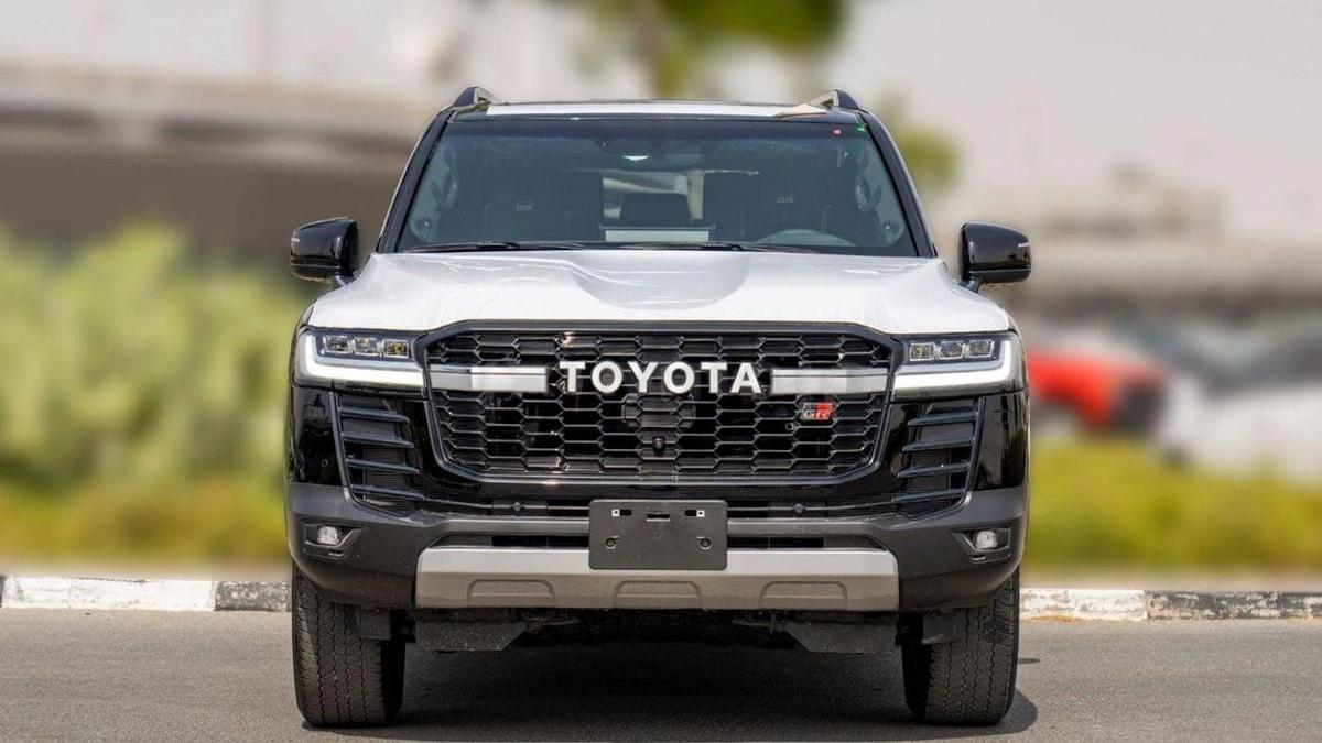 Toyota Land Cruiser GR SPORT 3.3D AT MY2023 – BLACK-1-1