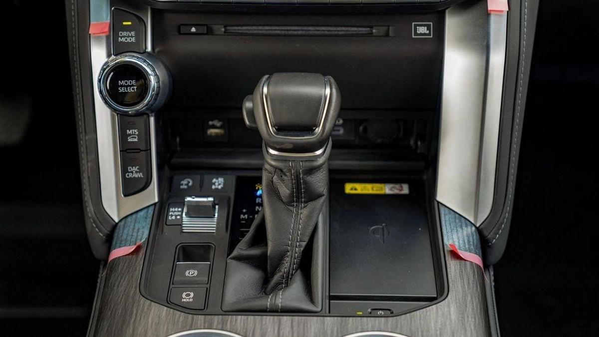 Toyota Land Cruiser GR SPORT 3.3D AT MY2023 – BLACK-11-11