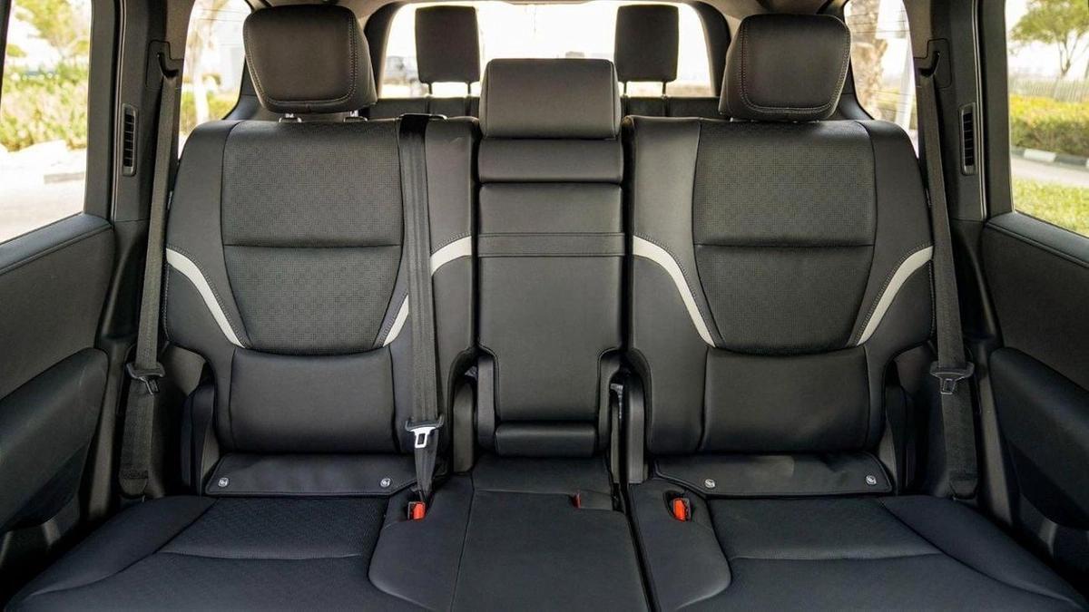 Toyota Land Cruiser GR SPORT 3.3D AT MY2023 – BLACK-18-18