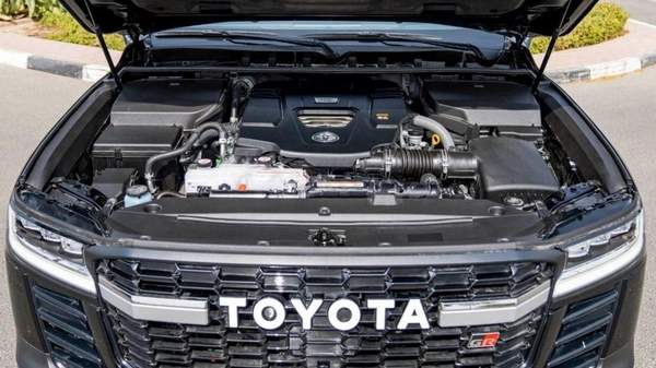 Toyota Land Cruiser GR SPORT 3.3D AT MY2023 – BLACK