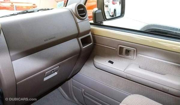 Toyota Land Cruiser Pick Up LC79 DC, 2.8L Turbo Diesel 4WD AT