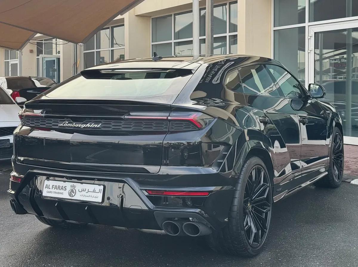 Lamborghini URUS SE 2025 Brand New fully loaded Zero KM-5-5