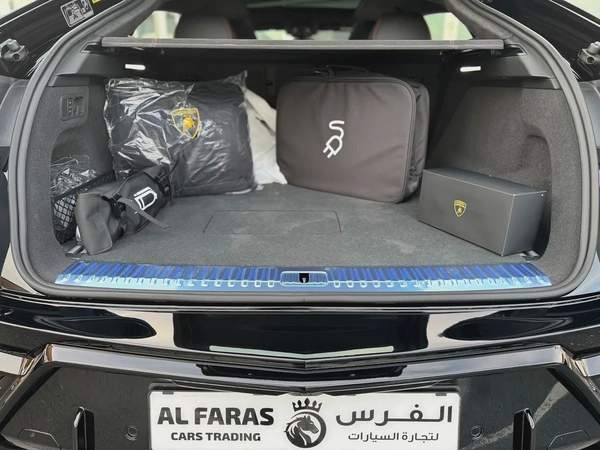 Lamborghini URUS SE 2025 Brand New fully loaded Zero KM