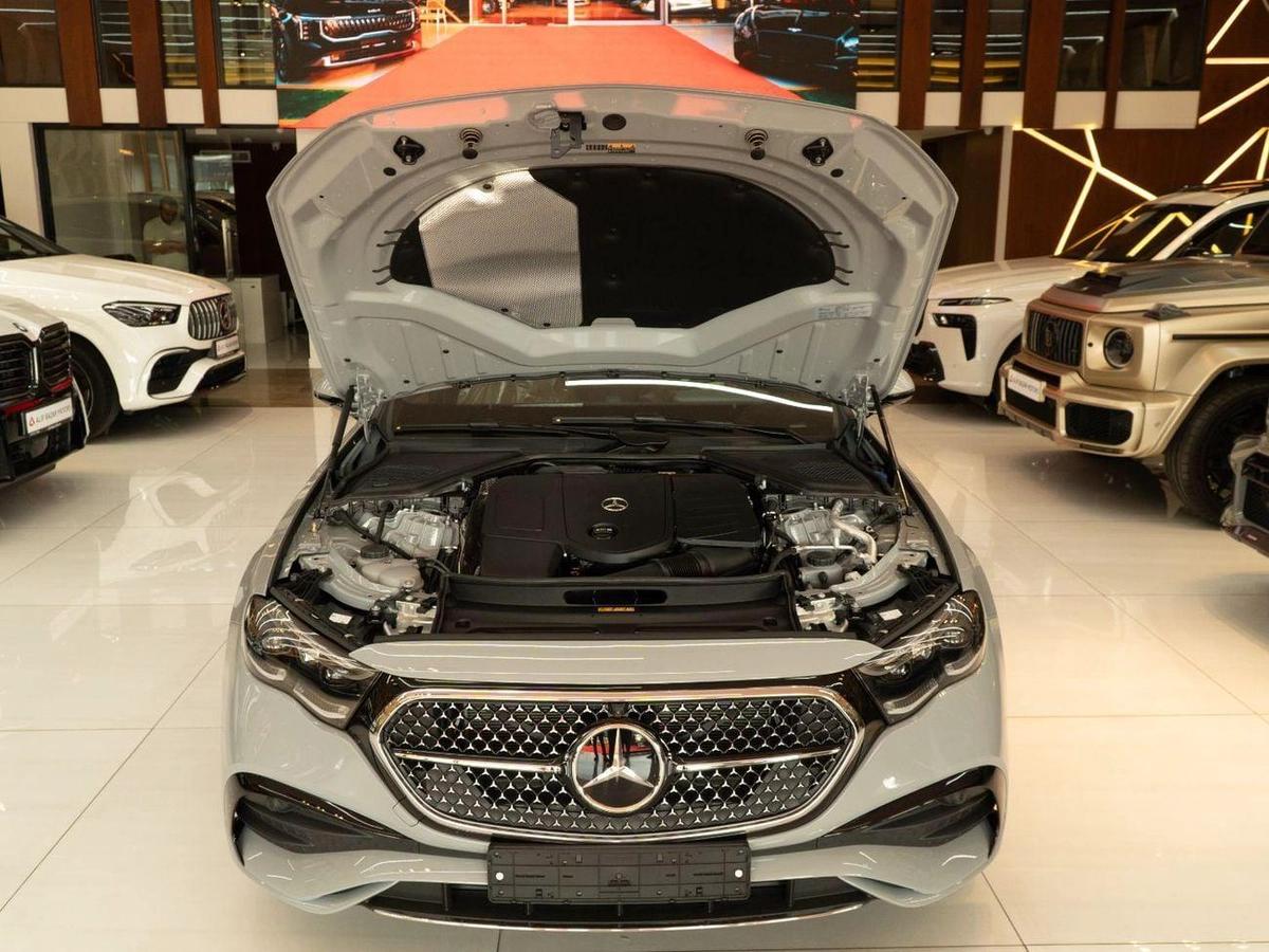 Mercedes-Benz E300 Brand New 2025 E300 AMG Package-2-2