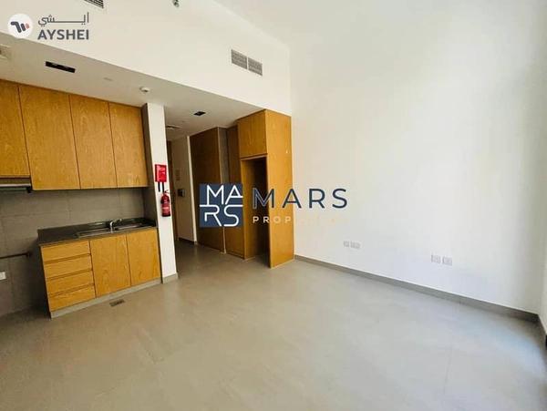 Your Ground Floor Studio: Relax in a Mini Garden!