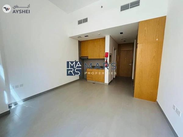 Your Ground Floor Studio: Relax in a Mini Garden!