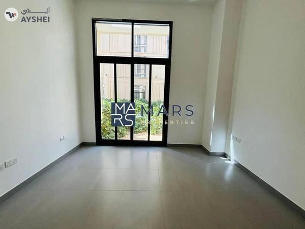 Your Ground Floor Studio: Relax in a Mini Garden!