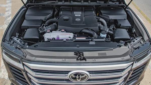 Toyota Land Cruiser GXR 2026, European Specs - Brand New!