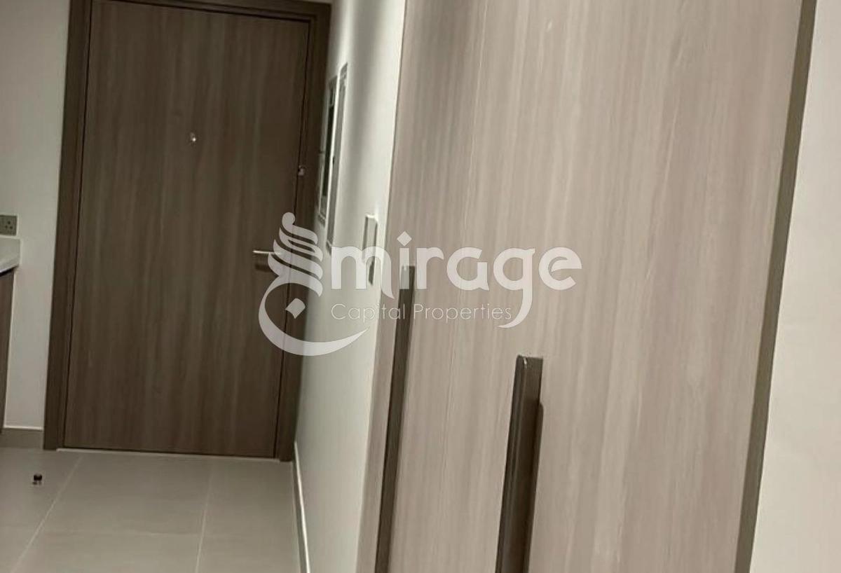 Modern Studio | Furnished | Perfect Location-9-9