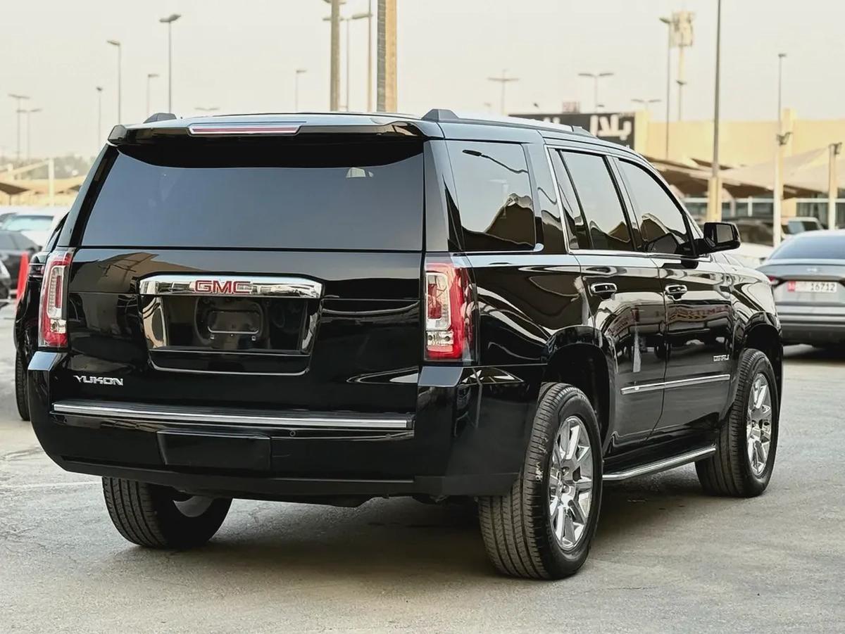 GMC Yukon Denali 2017-5-5
