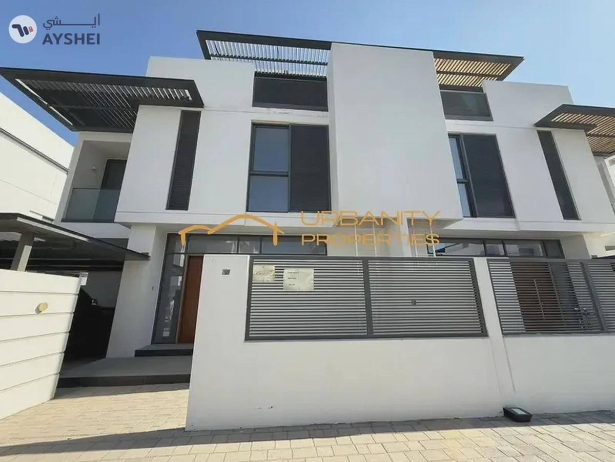 Spacious 5-Bedroom Villa in Ajmal Makan City with Stunning Views-0-0
