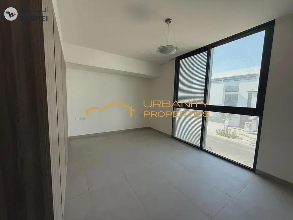 Spacious 5-Bedroom Villa in Ajmal Makan City with Stunning Views-13-13
