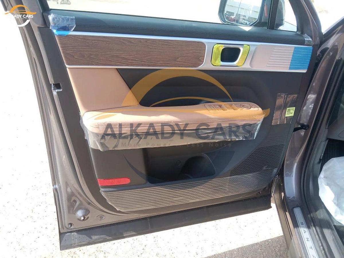 HYUNDAI SANTA FE 2.5L TURBO 4X4 MODEL 2024 GCC-3-3