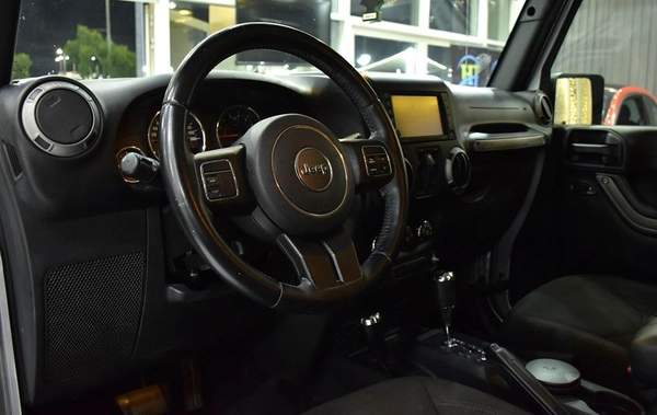 Jeep Wrangler Sport ( 2016 Model ) in Silver Color GCC Specs