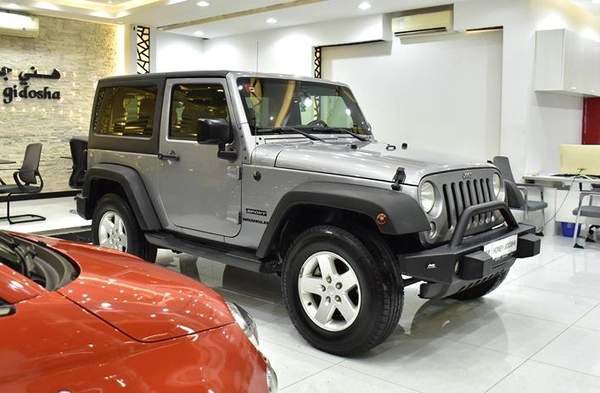 Jeep Wrangler Sport ( 2016 Model ) in Silver Color GCC Specs