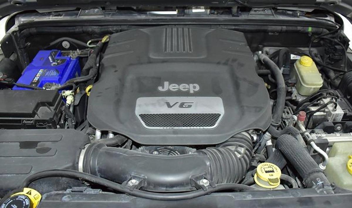 Jeep Wrangler Sport ( 2016 Model ) in Silver Color GCC Specs-8-8