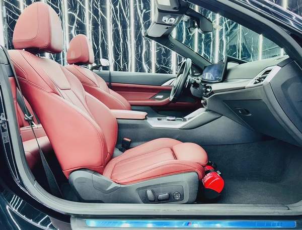 BMW 4 Series 420i 2025 ,GCC Specs,BMW Warranty & Service Till May 2029, for 220,000.00 AED