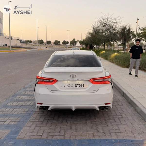 Toyota Camry Grande sport V6 2023