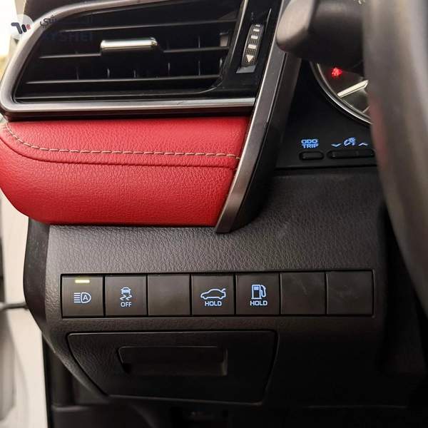 Toyota Camry Grande sport V6 2023