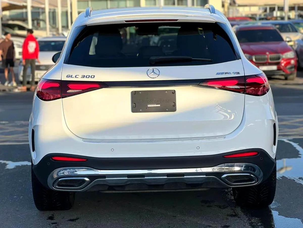 Mercedes-Benz GLC 300, 2023 - GCC/Other Specs-2-2