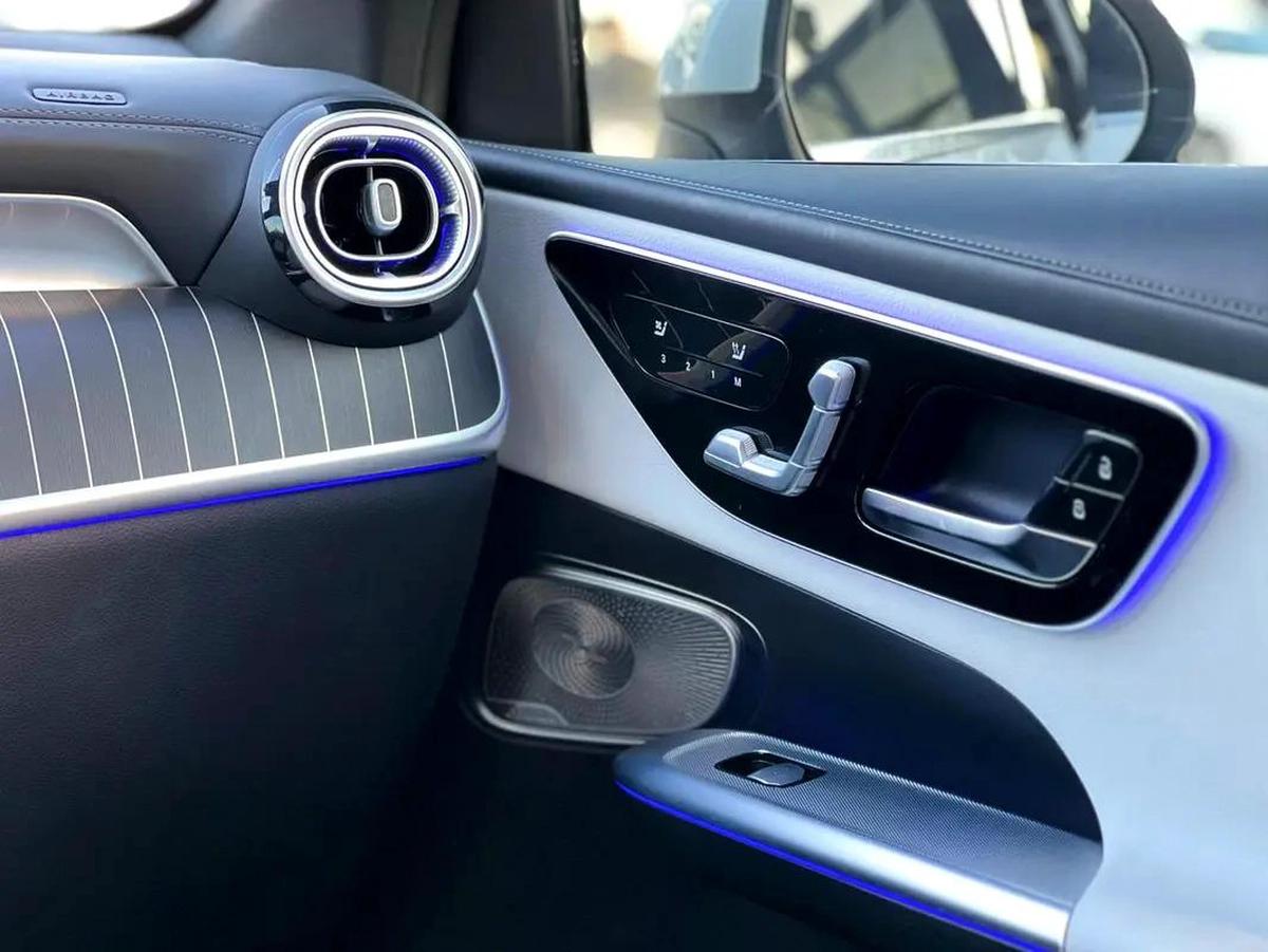 Mercedes-Benz GLC 300, 2023 - GCC/Other Specs-6-6