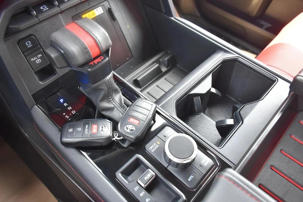 TUNDRA TRD PRO HYBRID 4WD 2024 | WHITE-9-9