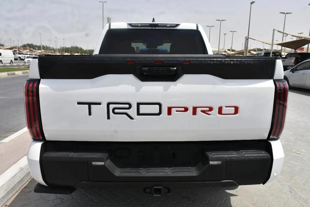 TUNDRA TRD PRO HYBRID 4WD 2024 | WHITE-3-3