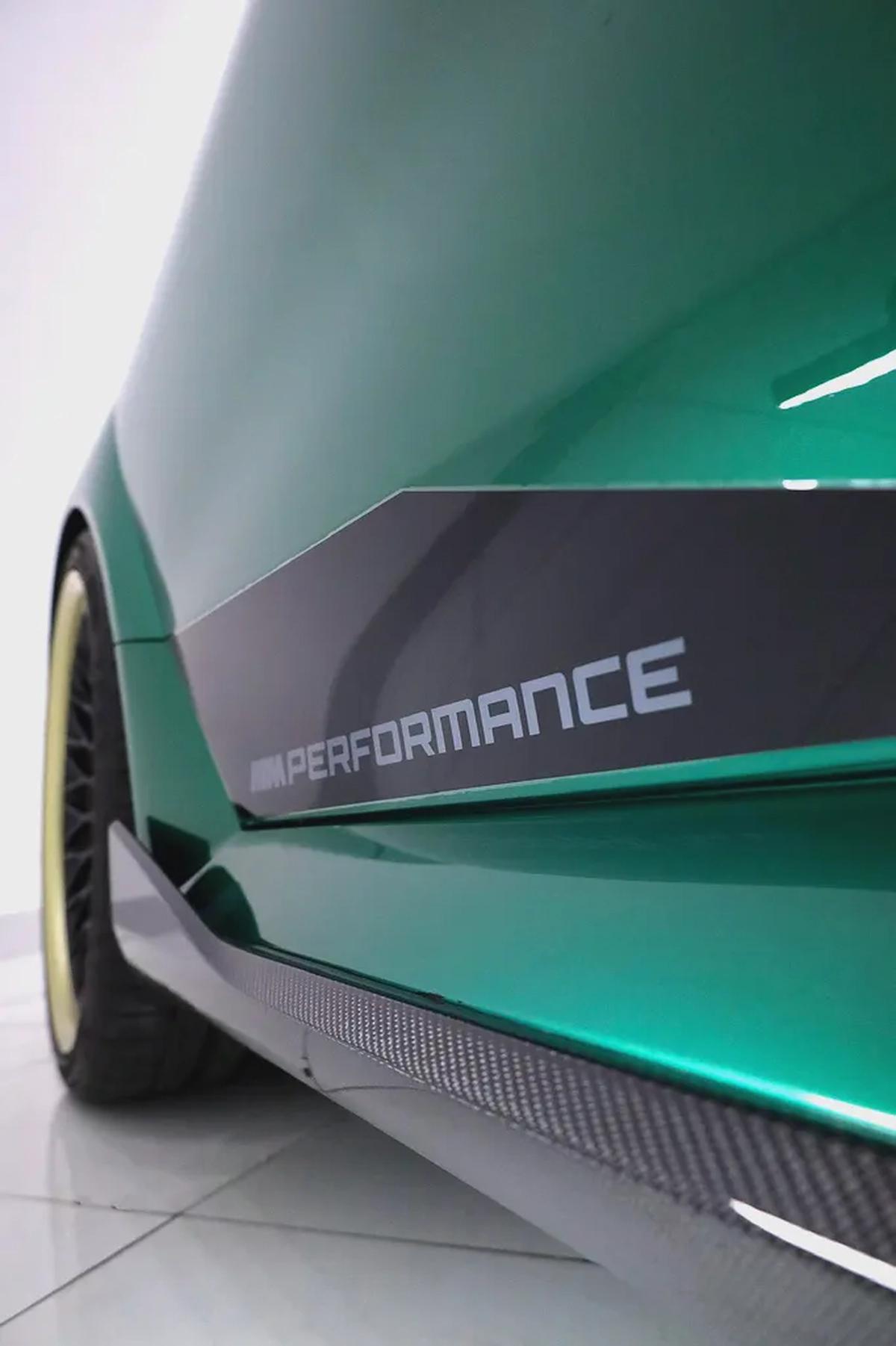 BMW M5 GCC +FULL CARBON MANHART KIT +AGENCY WARRANTY TILL 2031 +AKRAPOVIC EXHAUST+ HRE FORGED WHEELS-18-18