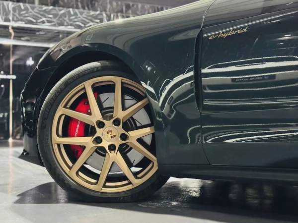 Porsche Panamera 4S E-Hybrid 2025 GCC specs for 589,000.00 AED