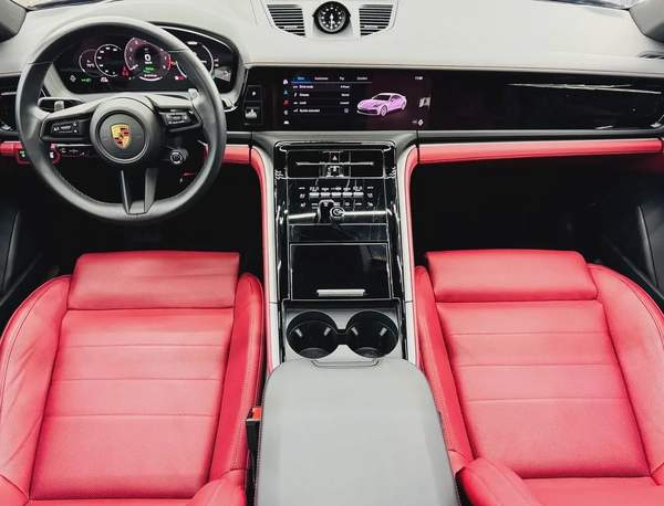 Porsche Panamera 4S E-Hybrid 2025 GCC specs for 589,000.00 AED